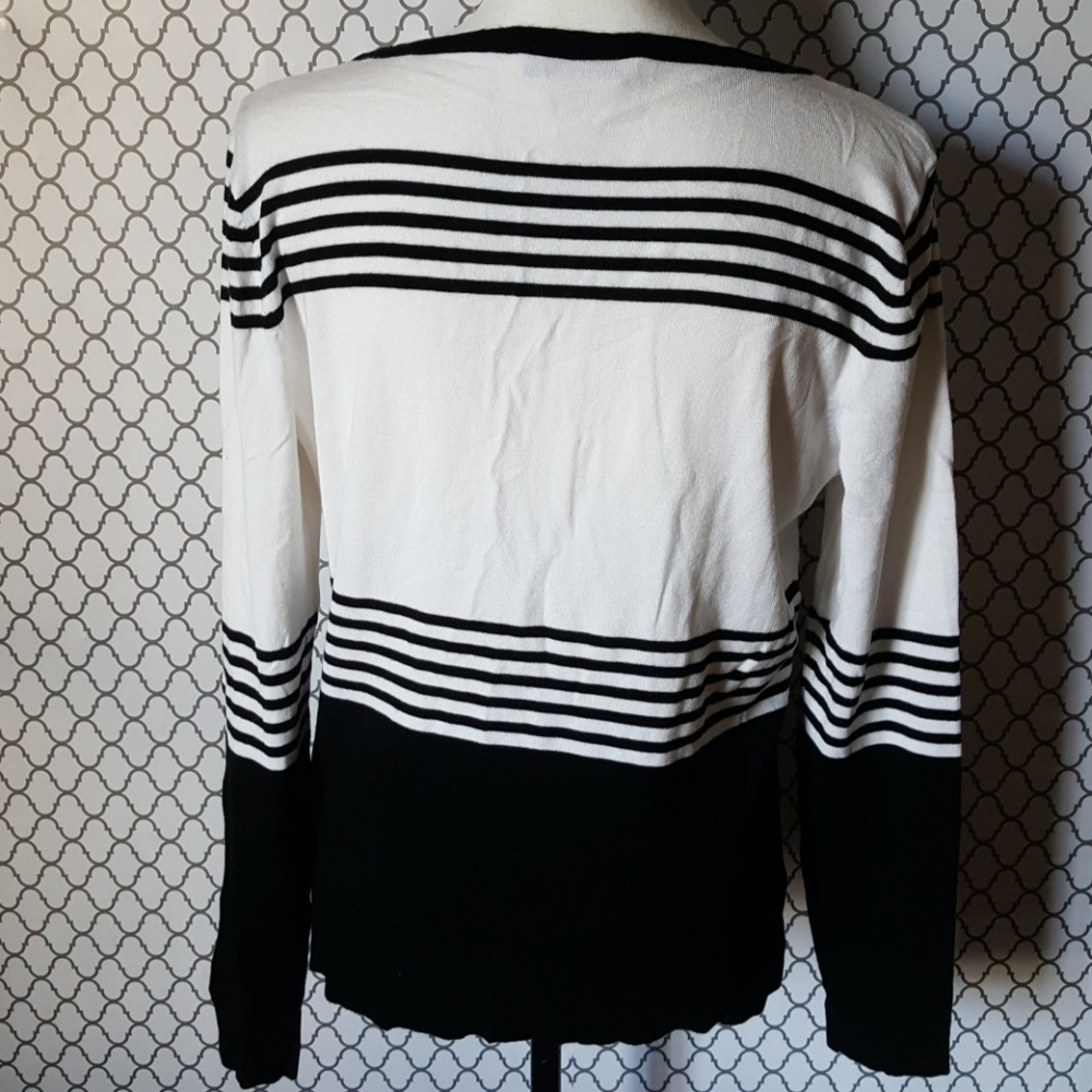 Peter Nygard Striped Long Sleeve Sweater SZ M - Picture 2 of 4